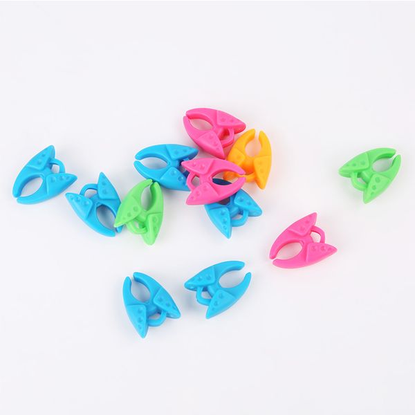 10pcs bobbin clips 3cm random colors harpoon type diy tools portable shuttle core sewing kit silicone wire clip, Black
10pcs bobbin clips 3cm random colors harpoon type diy tools portable shuttle core sewing kit silicone wire clip, Black