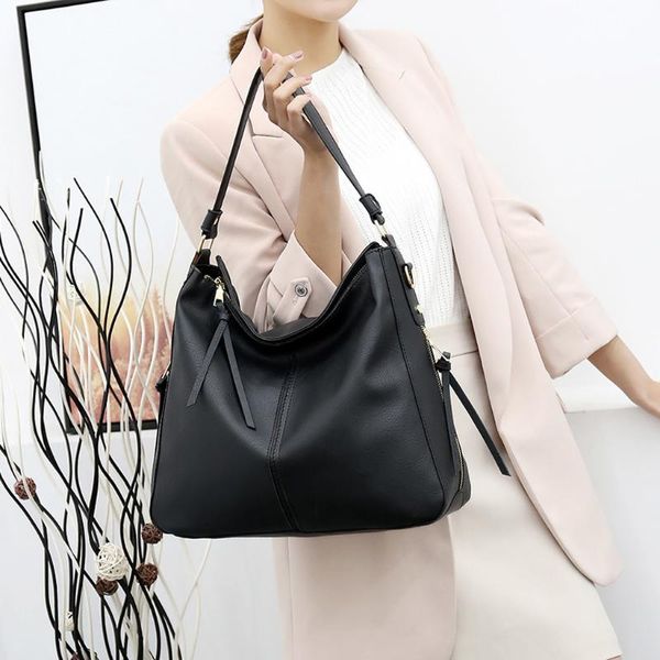 40#women handbag leather women shoulder bags women messenger bags ladies casual tote sac a main bolsa femini
40#women handbag leather women shoulder bags women messenger bags ladies casual tote sac a main bolsa femini