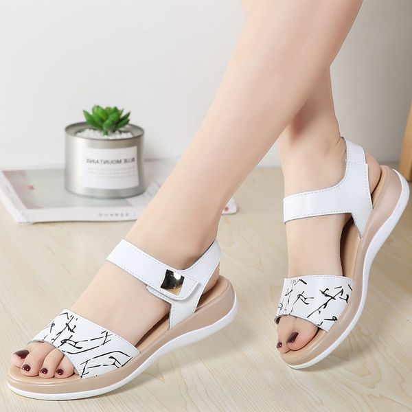 sdz 2020 women sandals summer genuine leather flat sandals ankle strap flat ladies white peep toe flipflops shoes 1803, Black
sdz 2020 women sandals summer genuine leather flat sandals ankle strap flat ladies white peep toe flipflops shoes 1803, Black