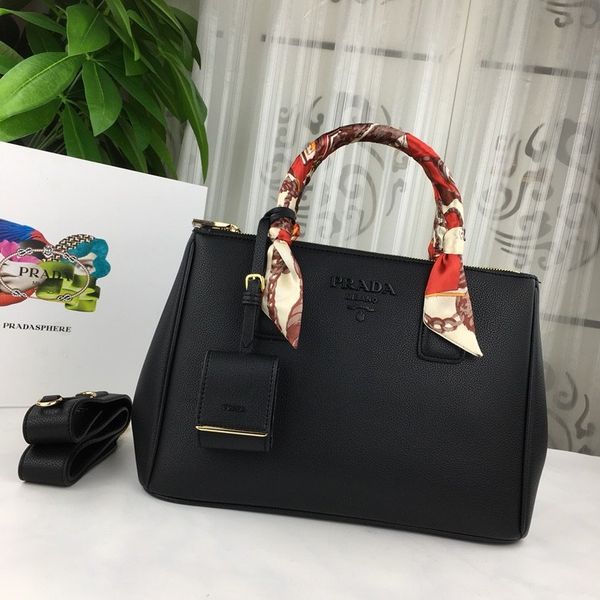 new brand designer luxury handbags purses shoulder bag women mens bags sac heels crossbody wallet backpack tasche belt waist men hommes de p
new brand designer luxury handbags purses shoulder bag women mens bags sac heels crossbody wallet backpack tasche belt waist men hommes de p