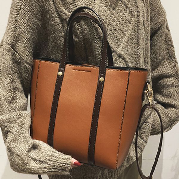 women 2019 leather shoulder bag designer rivet decorative messenger bags fashion solid color large capacity handbag
women 2019 leather shoulder bag designer rivet decorative messenger bags fashion solid color large capacity handbag