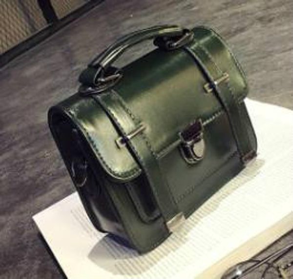 2020 new messenger retro female bag wild tide shoulder bags arrow plug lock type small square bags
2020 new messenger retro female bag wild tide shoulder bags arrow plug lock type small square bags