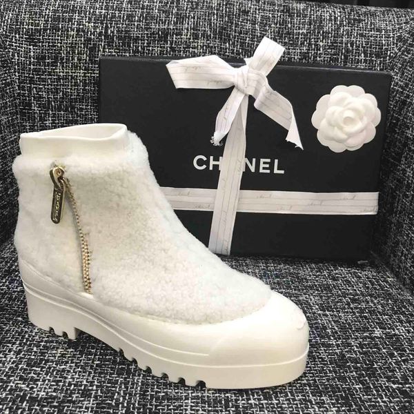 new luxury women's shoes wool snow boots fashion design brand winter women's boots very warm platform jhdr, Black
new luxury women's shoes wool snow boots fashion design brand winter women's boots very warm platform jhdr, Black