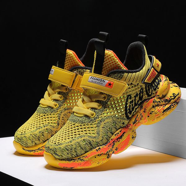 2020 boy girl running shoes children boy sport shoes breathable outdoor kids sneakers rubber bottom teenager, Black;red
2020 boy girl running shoes children boy sport shoes breathable outdoor kids sneakers rubber bottom teenager, Black;red