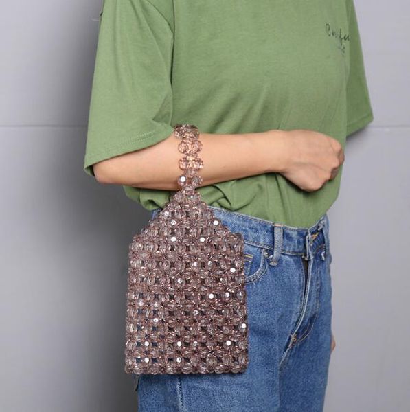 2020 beaded bag women's solid color crystal handbag korean mini fashion mobile phone bag
2020 beaded bag women's solid color crystal handbag korean mini fashion mobile phone bag