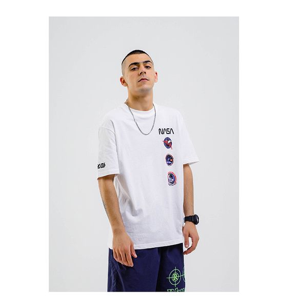 Mens Summer Designer American Print Tshirts Crew Neck Short Sleeve Female Clothing Fashion Street Style Casual Apparel
Mens Summer Designer American Print Tshirts Crew Neck Short Sleeve Female Clothing Fashion Street Style Casual Apparel