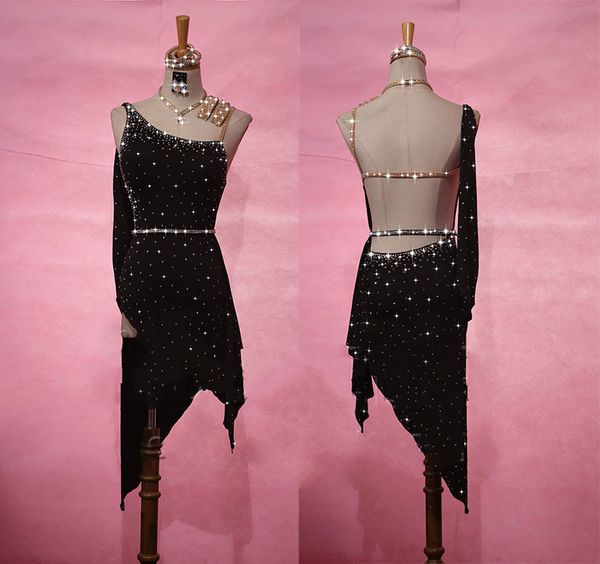 shiny rhinestone female latin dance skirt high-end custom shine starry rumba latin dress women performance clothing, Black;red
shiny rhinestone female latin dance skirt high-end custom shine starry rumba latin dress women performance clothing, Black;red