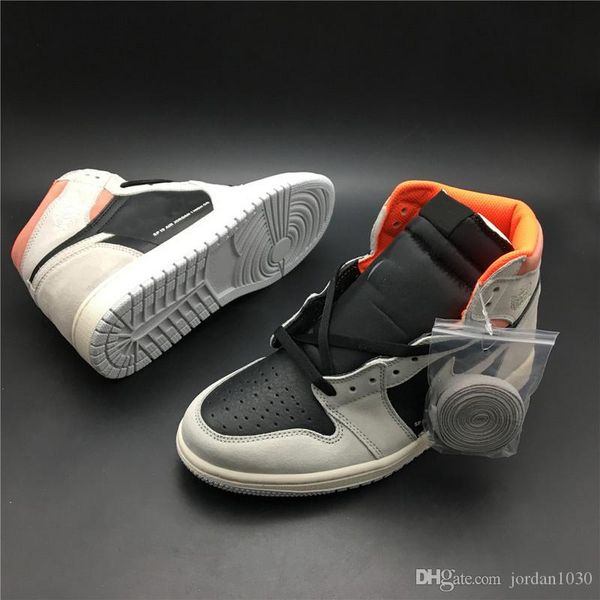 nkj01a 2020 retro basketball shoes 1 1s high mens outdoor shoes 555088-018 neutral grey crimson white designer shoes 40-46
nkj01a 2020 retro basketball shoes 1 1s high mens outdoor shoes 555088-018 neutral grey crimson white designer shoes 40-46
