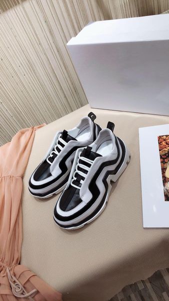 2020 new custom leather men's shoes d leather sports casual shoes, Black;white
2020 new custom leather men's shoes d leather sports casual shoes, Black;white