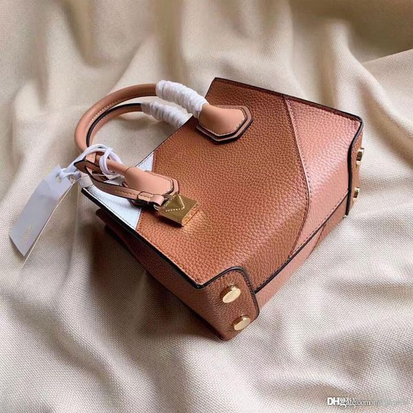 fashion classics bag designer bags single uxury inclined shoulder brand fashion famous women handbags crossbody waist cowhide 10acc
fashion classics bag designer bags single uxury inclined shoulder brand fashion famous women handbags crossbody waist cowhide 10acc