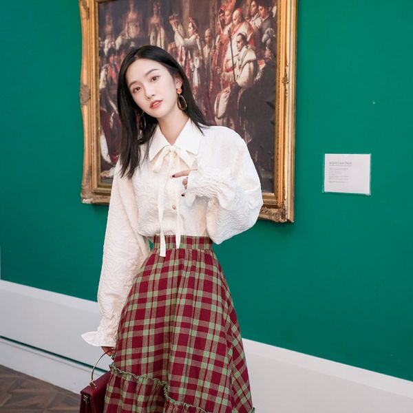 2019 autumn vintage women shirts lantern sleeve loose hong flavor design feeling small atginning light blouse shirt, White
2019 autumn vintage women shirts lantern sleeve loose hong flavor design feeling small atginning light blouse shirt, White