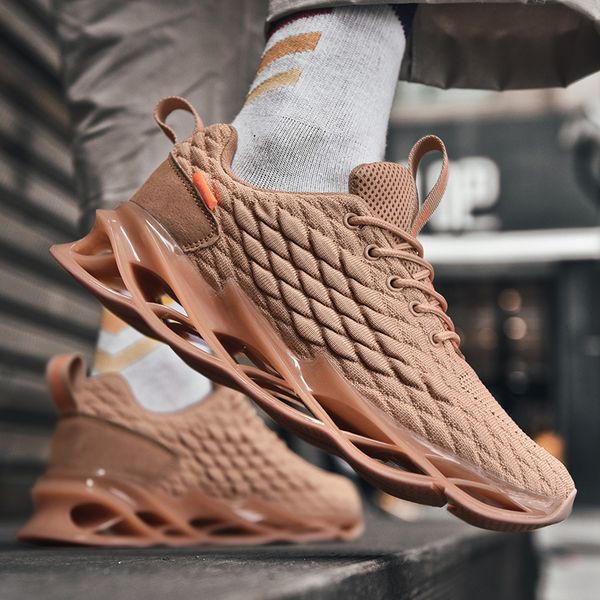 large 39-46 blade men's shoes fish scale jogging sneakers flying male running shoes absorption casual men sports
large 39-46 blade men's shoes fish scale jogging sneakers flying male running shoes absorption casual men sports