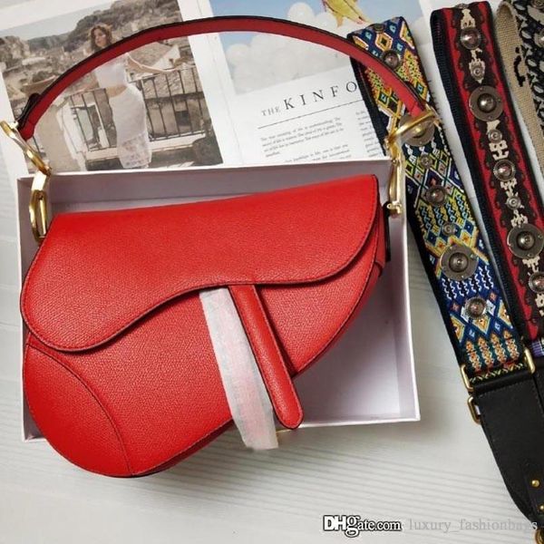 2019 famous luxury designer womens handbag new letter shoulder bag retro bags genuine leather messenger bag luxury saddle bag
2019 famous luxury designer womens handbag new letter shoulder bag retro bags genuine leather messenger bag luxury saddle bag