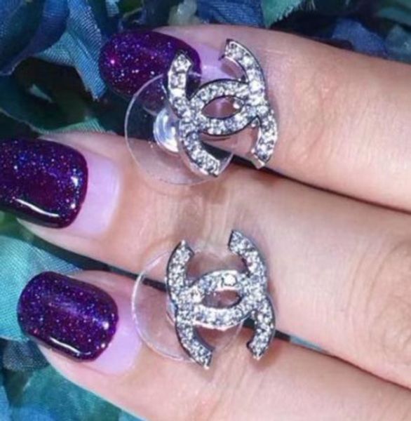 2020.luxury designer jewelry women earrings beaded rhinestones designer jewelry for evening prom show earrings brand jewelry, Golden;silver
2020.luxury designer jewelry women earrings beaded rhinestones designer jewelry for evening prom show earrings brand jewelry, Golden;silver