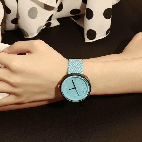 fashion cloth pu leather band watch men women quartz watch casual with round dial @m23, Slivery;brown
fashion cloth pu leather band watch men women quartz watch casual with round dial @m23, Slivery;brown