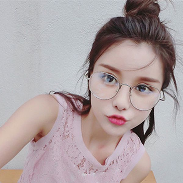 new fashion retro wide-neck round frame flat mirror korean version of metal art female glasses frame trend with myopia, Black
new fashion retro wide-neck round frame flat mirror korean version of metal art female glasses frame trend with myopia, Black