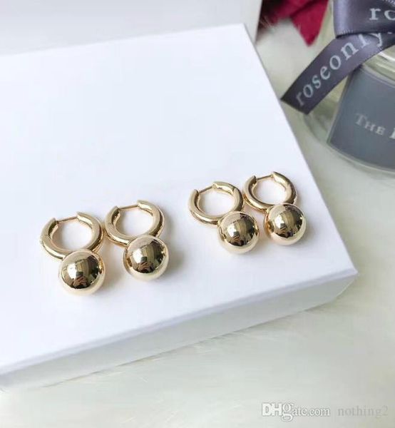luxury designer wedding earrings simple round ball ring pendant gold color earrings with letters women gift, Golden;silver
luxury designer wedding earrings simple round ball ring pendant gold color earrings with letters women gift, Golden;silver