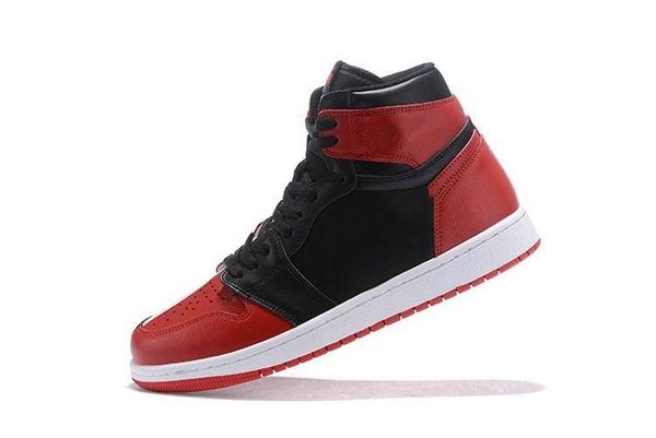 outlet1s box with mens women gold toe 1 og new love basketball shoes game royal banned shado
outlet1s box with mens women gold toe 1 og new love basketball shoes game royal banned shado