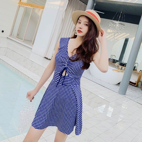 2020 one-piece female fairy fan lattice slim belly-covering swimsuit dress conservative slim dress swimsuit, White;black
2020 one-piece female fairy fan lattice slim belly-covering swimsuit dress conservative slim dress swimsuit, White;black