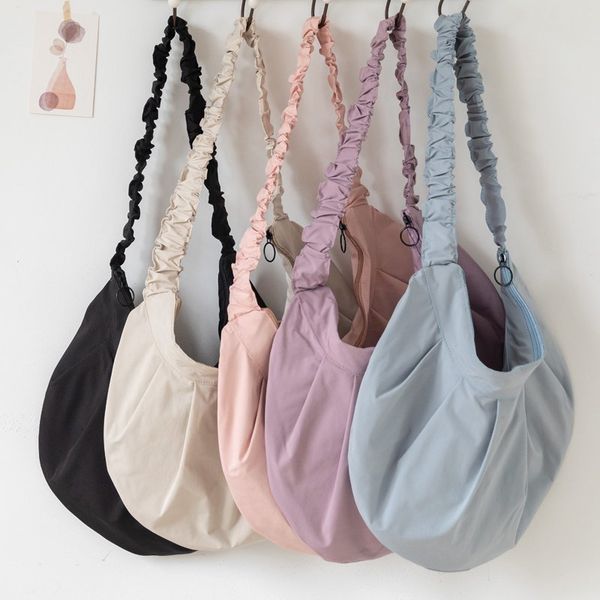 large capacity shoulder bag luxury pleated designer handbags women nylon dumplings package female elegant underarm bag soft
large capacity shoulder bag luxury pleated designer handbags women nylon dumplings package female elegant underarm bag soft