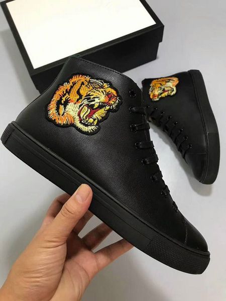 fashion new arrival embroidery tiger wolf bear mans causal shoes high blue white gold animal prints man sneaker size 38-44c13, Black
fashion new arrival embroidery tiger wolf bear mans causal shoes high blue white gold animal prints man sneaker size 38-44c13, Black