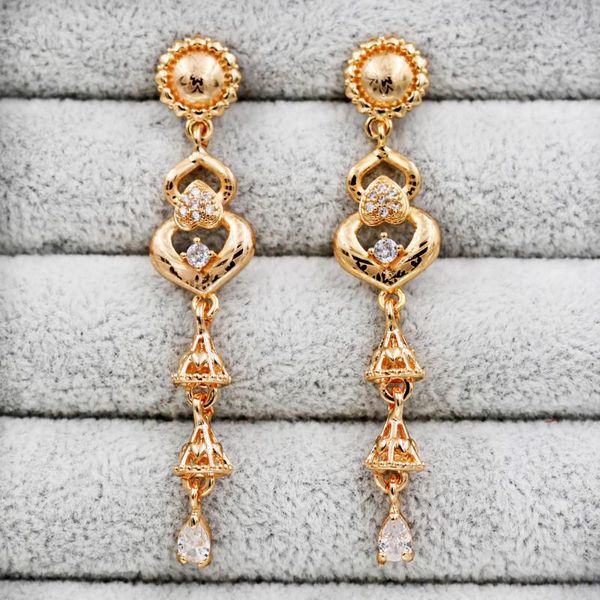 gold heart long stud earrings for women's earrings gold white stone zirconia earring circle wedding jewelry gife, Golden;silver
gold heart long stud earrings for women's earrings gold white stone zirconia earring circle wedding jewelry gife, Golden;silver