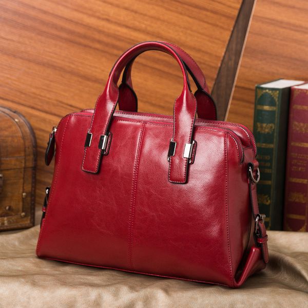 real cow leather ladies handbags women genuine leather bag totes messenger bags designer luxury shoulder bag female t200322
real cow leather ladies handbags women genuine leather bag totes messenger bags designer luxury shoulder bag female t200322