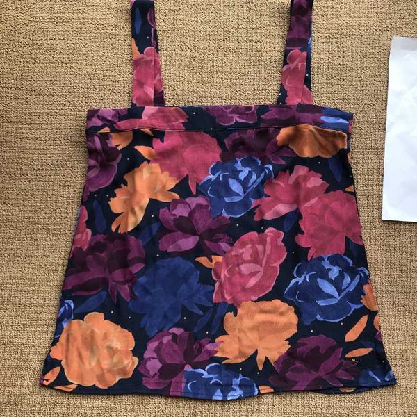 100% viscose flower printing wild strap women camis women summer tank with little star, White
100% viscose flower printing wild strap women camis women summer tank with little star, White