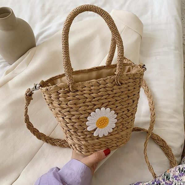 2020 new summer fashion daisy shoulder/crossbody bag women's simple woven pull-belt bucket bag
2020 new summer fashion daisy shoulder/crossbody bag women's simple woven pull-belt bucket bag