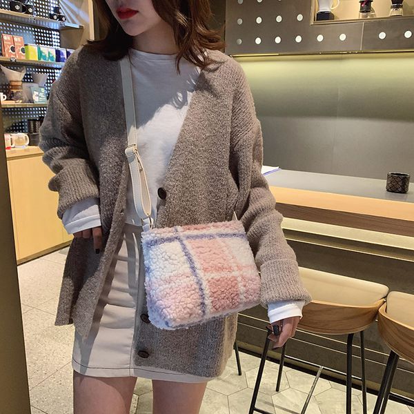 2020 new korean version of the shoulder bag women's fashion cute clutch bag casual diagonal female
2020 new korean version of the shoulder bag women's fashion cute clutch bag casual diagonal female
