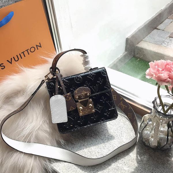 spring street womens designer luxury small shoulder bags black red blue bright leather handbags 2019 lady fashion handbag chain dress totes
spring street womens designer luxury small shoulder bags black red blue bright leather handbags 2019 lady fashion handbag chain dress totes