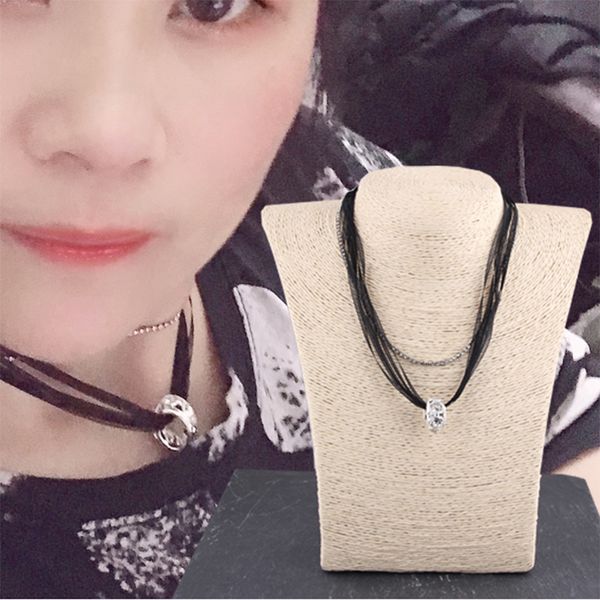 fashion women multilayer black ribbon ropes golden/silver rhinestone flower wreath circle ring pendant choker necklace jewelry
fashion women multilayer black ribbon ropes golden/silver rhinestone flower wreath circle ring pendant choker necklace jewelry