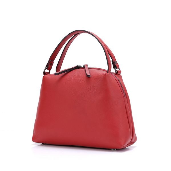 first layer cow leather new shoulder handbag women's bag 2019 korean version simple fashion genuine leather bag
first layer cow leather new shoulder handbag women's bag 2019 korean version simple fashion genuine leather bag