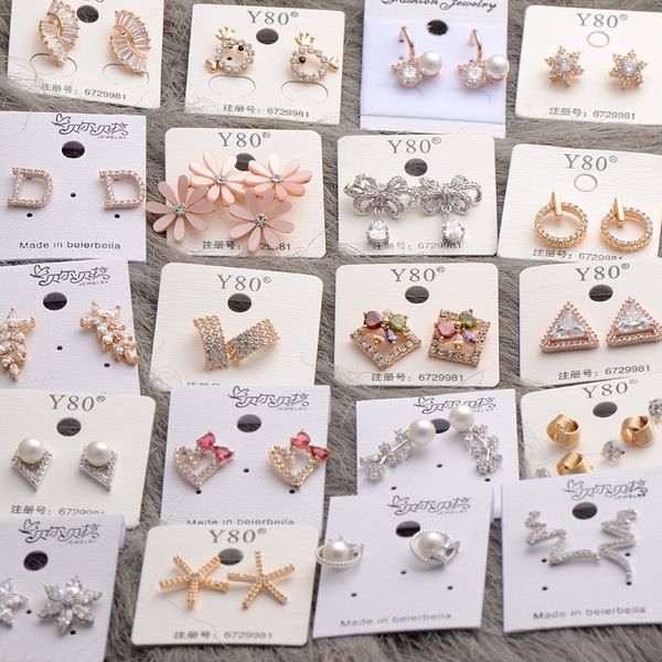 Fashion Jewelry Small Gold-plated Anti-allergy Ear Nails Non-fading Version Zircon Ear Nails
Fashion Jewelry Small Gold-plated Anti-allergy Ear Nails Non-fading Version Zircon Ear Nails