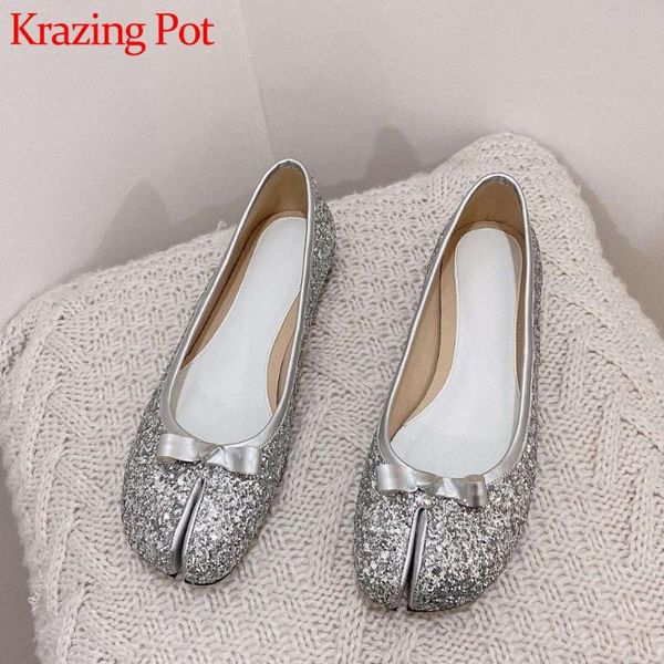 krazing pot sequined cloth strange style butterfly-knot princess sweet cute girls shiny slip on shallow summer women flats l36, Black
krazing pot sequined cloth strange style butterfly-knot princess sweet cute girls shiny slip on shallow summer women flats l36, Black