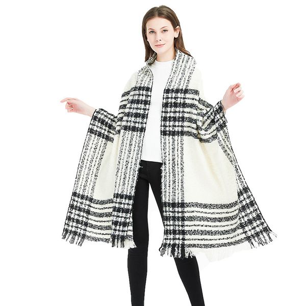 wholesale- autumn winter new black and white grid designer scarf surabaya women's luxury gift warm shawl, Blue;gray
wholesale- autumn winter new black and white grid designer scarf surabaya women's luxury gift warm shawl, Blue;gray