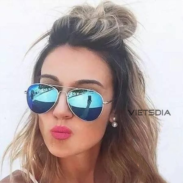 2019 classic women sunglasses pilot style female sun glasses metal frame bow sunglasses for women man feminino, White;black
2019 classic women sunglasses pilot style female sun glasses metal frame bow sunglasses for women man feminino, White;black