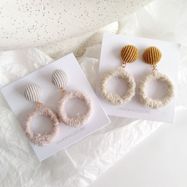 winter simple metal geometry round clip earrings women hollow out big circle clip on earrings no pierced hole, Silver
winter simple metal geometry round clip earrings women hollow out big circle clip on earrings no pierced hole, Silver