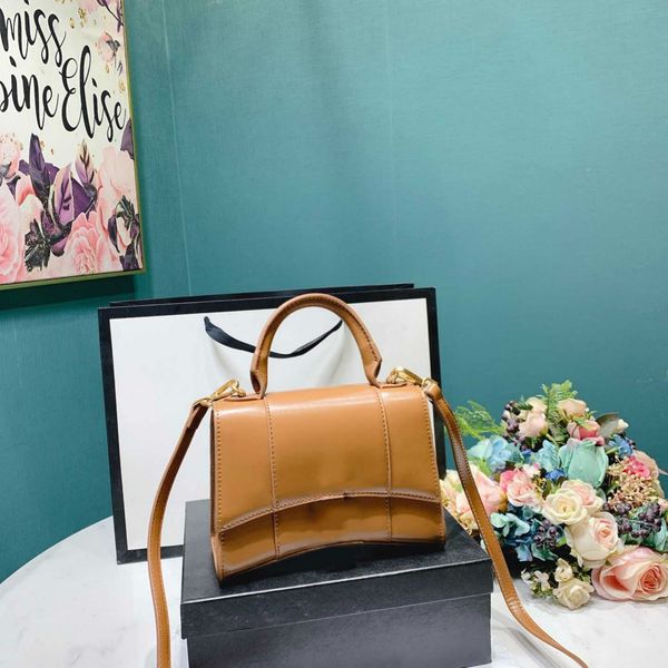 womens luxury should bags fashion solid color handbag brand cover bags stylelish crocodile pattern bag for girls national style
womens luxury should bags fashion solid color handbag brand cover bags stylelish crocodile pattern bag for girls national style