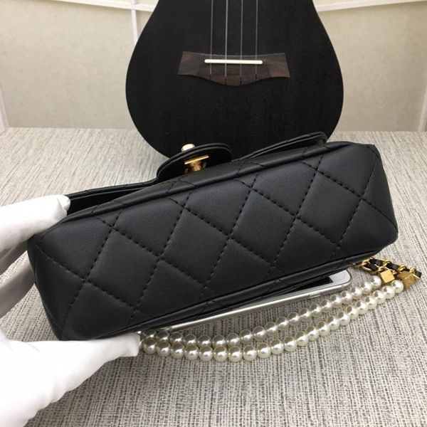 New Fashion Women Handbags Spearl Chain Cross Body Handbags Mini Shoulder Bags Good Quality Genuine Leather Bag Totel Purse 19cm
New Fashion Women Handbags Spearl Chain Cross Body Handbags Mini Shoulder Bags Good Quality Genuine Leather Bag Totel Purse 19cm