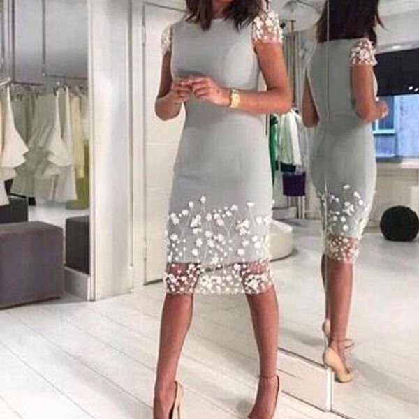 2020 silver gray embroidery mother of the bride dresses short sleeves sheath knee length mother of the groom dress custom made, Black;red
2020 silver gray embroidery mother of the bride dresses short sleeves sheath knee length mother of the groom dress custom made, Black;red