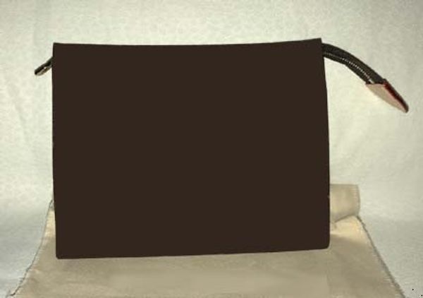 brown flower mo.toiletry pouch / poche toilette 26 m47542 or cotton bag , not sold separately customer order
brown flower mo.toiletry pouch / poche toilette 26 m47542 or cotton bag , not sold separately customer order