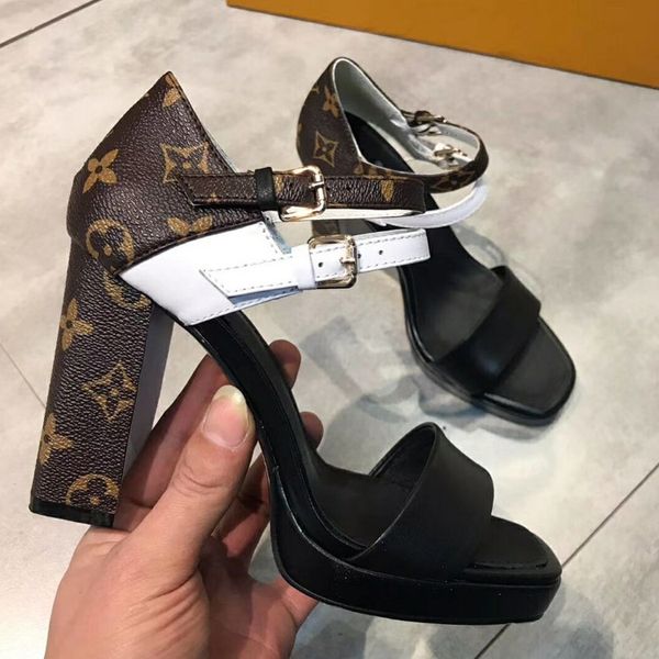 нове женкие дизайнеѬкие ђли на воком каблђке окѬм ноком пѬжки ан Black
нове женкие дизайнеѬкие ђли на воком каблђке окѬм ноком пѬжки ан Black