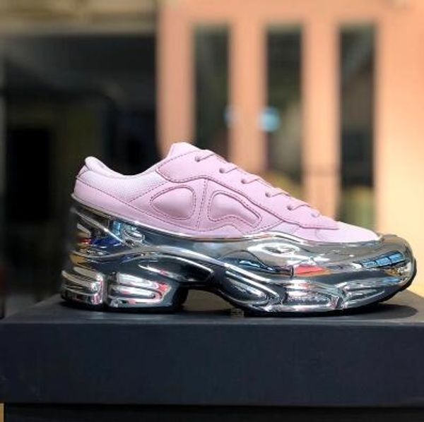 jonewu дизайнер sneaekers simons крупногабаритные sneaker ozweego обуви мужчин женщин роскошные дизайнерские туфли в эффект silver metallic, Black
jonewu дизайнер sneaekers simons крупногабаритные sneaker ozweego обуви мужчин женщин роскошные дизайнерские туфли в эффект silver metallic, Black