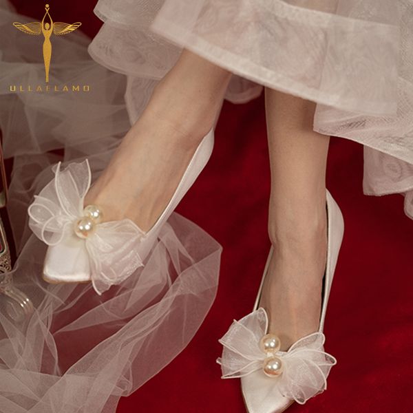 elegant temperament beaded lace bow wedding dress high heels woman fashion lady white bridesmaid high heels women's stilettos, Black
elegant temperament beaded lace bow wedding dress high heels woman fashion lady white bridesmaid high heels women's stilettos, Black