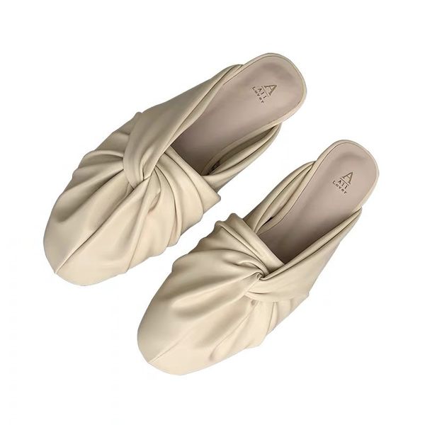 2020 spring and summer new korean covering lazy fashion flat sandals female shoes half slippers muller, Black
2020 spring and summer new korean covering lazy fashion flat sandals female shoes half slippers muller, Black
