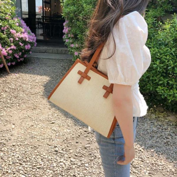 fashion casual woven women shoulder bags rattan handbags straw bags large capacity buckets tote summer beach travel purses
fashion casual woven women shoulder bags rattan handbags straw bags large capacity buckets tote summer beach travel purses