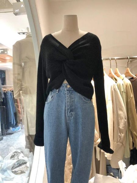 2020 korean spring office lady sweater new style short-style cross v-neck pullover knitting shirt versatile sweater pullovers, White;black
2020 korean spring office lady sweater new style short-style cross v-neck pullover knitting shirt versatile sweater pullovers, White;black