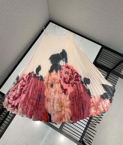 2020 spring new women flower prints pleated skirt female fashion midi skirt tclai, Black