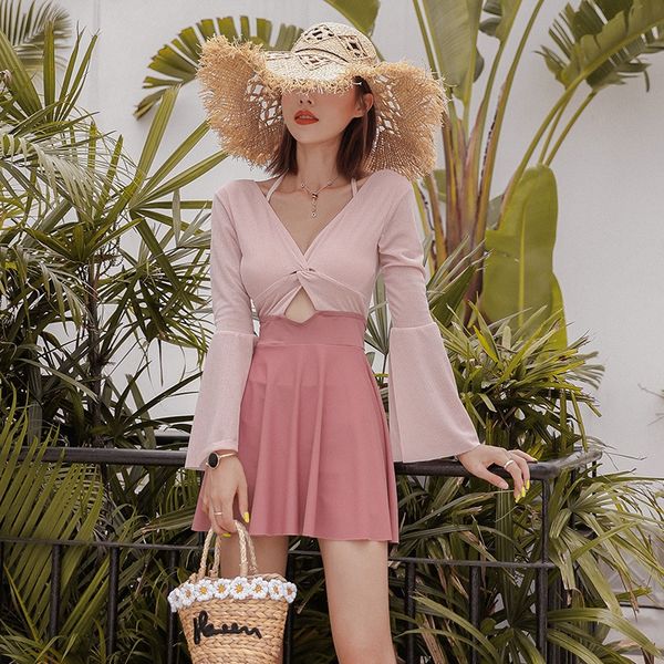 women's 2019 conjoined belly-covering slim conservative bikini swimsuit swimsuit long-sleeved gathering ins splicing goddess bikini, White;black
women's 2019 conjoined belly-covering slim conservative bikini swimsuit swimsuit long-sleeved gathering ins splicing goddess bikini, White;black